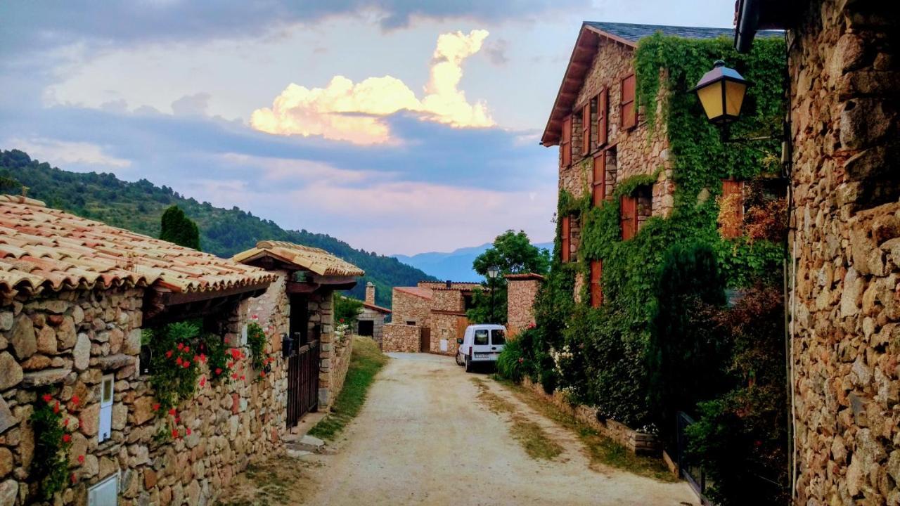 Hostal Pas De La Pera Aransa Exterior photo